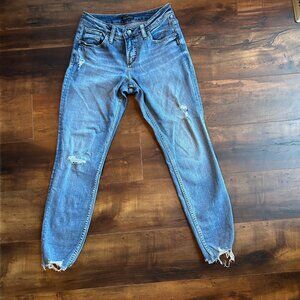 Silver Jeans Co. Women's Boyfriend Distressed Denim W27 L27 Med Wash Frayed Hem